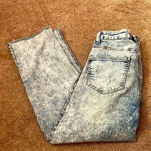 Cute Ripped straight leg jeans
